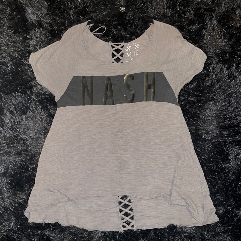 Buckle top size small in gray and black